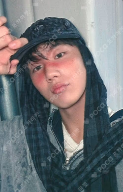 UNIQUE Whoop Japan Store INTAK photocard image