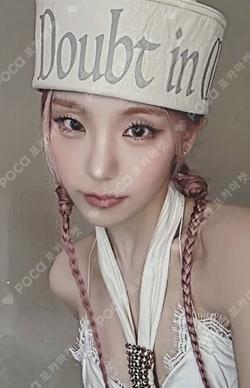 ITZY YEJI photocard image