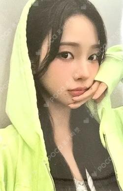 aespa WEEK - MAKE IT LEMONADE CROPPED ZIP-UP HOODIE SET KARINA photocard image