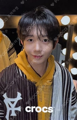 CROCS RYO photocard image