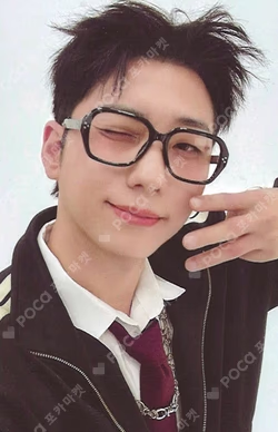 Villains 3RD GENERATION MEMBERSHIP KIT Gun-il photocard image