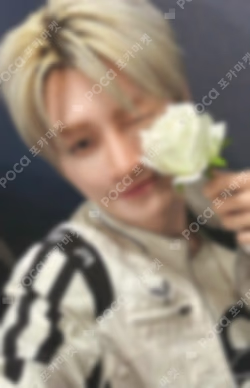 play hard YIZHIYU JIHOON photocard image