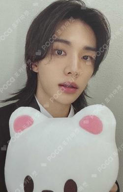 SKZOO EVERYWHERE ALL AROUND THE WORLD in SEOUL POP-UP STORE REWARD HYUNJIN photocard image