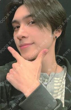 Eternal White QQ MUSIC HENDERY photocard image