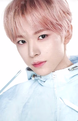 NCT YUSHI photocard image