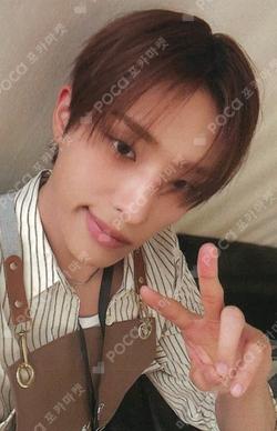 DUH! YIZHIYU KEEHO photocard image