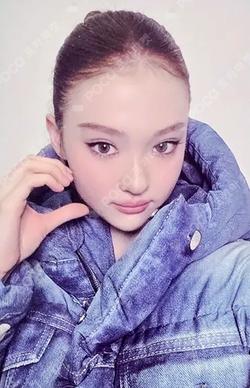 BITE NOW PHOTOBOOK ver. ANGEL ver. ELLA photocard image
