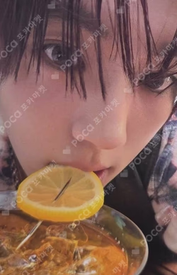 Sequence 01: Curiosity Break ver. HAN YUJIN photocard image