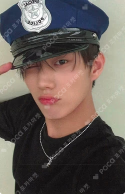 UNIQUE APPLEMUSIC INTAK photocard image