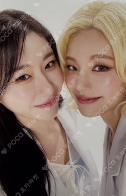 ITZY Unit photocard image