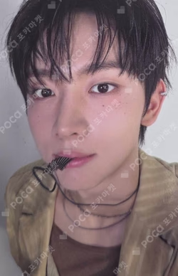 Sequence 01: Curiosity Unnatural ver. YOO SEUNGEON photocard image