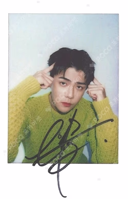 L'OFFICIEL SEHUN photocard image