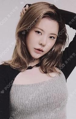 2023 SEASON'S GREETINGS SM STORE SUNNY photocard image