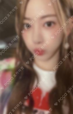LE SSERAFIM SAKURA photocard image