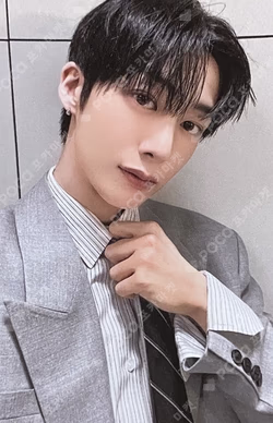 LOVE ME LOVE ME OR NOT VER. HYUNGWON photocard image