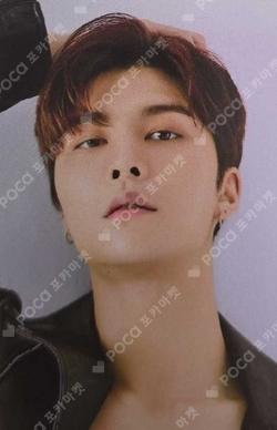 NCT JOHNNY photocard image