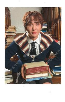 SHINee ONEW photocard image