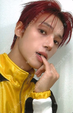 ATEEZ X ANITEEZ POP-UP STORE ANITEEZ IN COLOR PAPER TOY EVENT WOOYOUNG photocard image