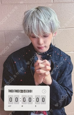 DEFINITION DEAR MY MUSE WINNER KAMDEN photocard image