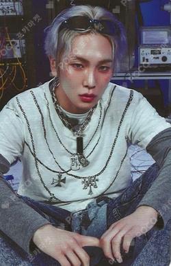 2026 SEASON'S GREETINGS RANDOM TRADING CARD SET A ver. Key photocard image