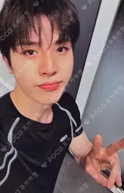NEW WAV RAW VER. WEVERSE SO JUNG HWAN photocard image