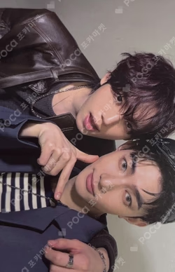 Sequence 01: Curiosity POP-UP STORE RANDOM TRADING CARD Unit photocard image