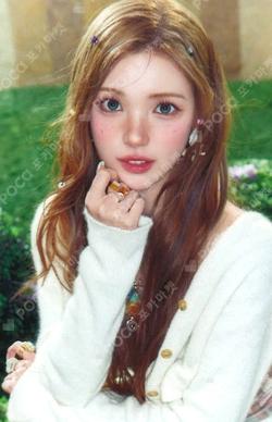 Hearts2Hearts YUHA photocard image