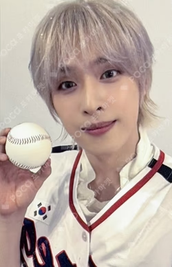 DEAD AND WHOSFAN Gaon photocard image