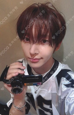 Imagen de la photocard de Donghyeon de KickFlip