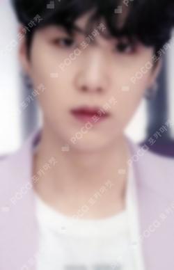 BTS SUGA photocard image