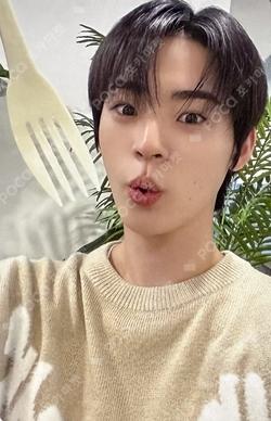 ONF:MY IDENTITY SOUND WAVE HYOJIN photocard image