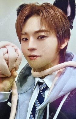 ONF:MY IDENTITY JUMP UP POP-UP STORE LUCKY DRAW HYOJIN photocard image