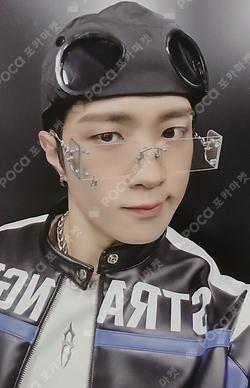 ONF:MY IDENTITY DREAMING JOURNEY VER. WYATT photocard image