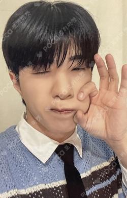 ONF WYATT photocard image