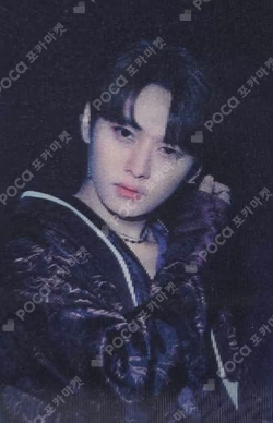 Stray Kids LEE KNOW photocard image