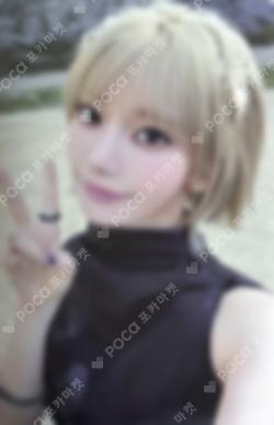 LE SSERAFIM SAKURA photocard image