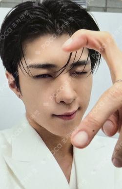 ONF:MY SELF PHOTOBOOK Ver. FACE Ver. WYATT photocard image