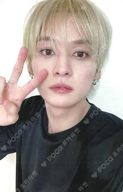 Stray Kids LEE KNOW photocard image