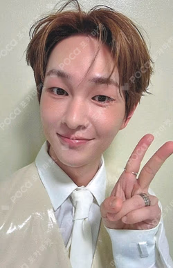 TOUGH LOVE SOUND WAVE ONEW photocard image