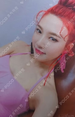 The Red Summer JOY photocard image