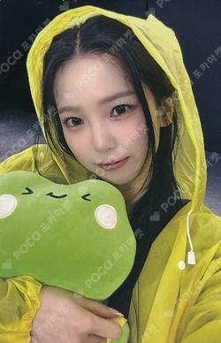 CRACK CODE JUMP UP LUCKY DRAW YUJIN photocard image