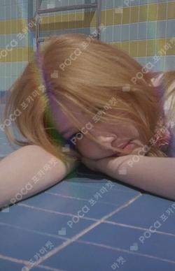 From JOY, with Love HOTTRACKS JOY photocard image