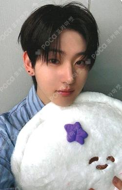 Imagen de la photocard de Kyehoon de KickFlip