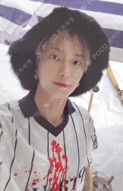 2022 Winter SMTOWN : SMCU PALACE (Portrait Book Ver.) LEETEUK photocard image