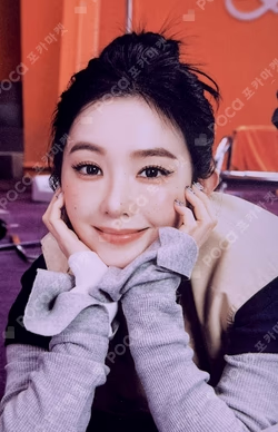 Red Velvet IRENE photocard image