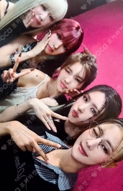 HIT! Magazine Pocket Unit photocard image