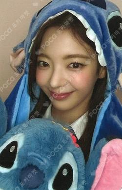 ITZY LIA photocard image