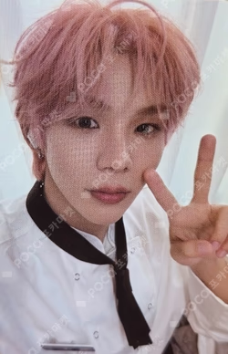 R.B. High School Live UNBOXING EVENT WEVERSE SHOTARO photocard image