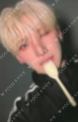 We on Fire UNIVERSAL LUCKY DRAW YUMA photocard image