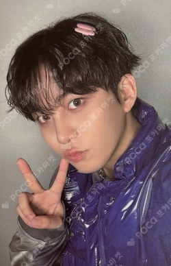GOLDEN HOUR : Part.5 KPOP STORE
